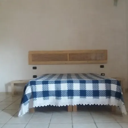 Rustico Antico In Campagna. Sternatia